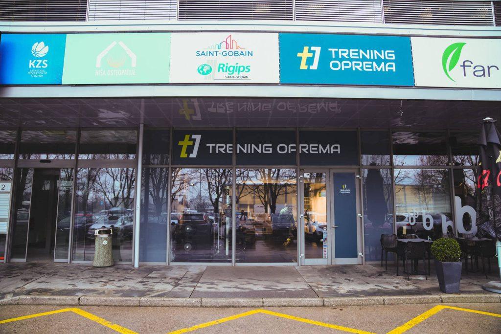 Vhod v salon Trening Opreme v Ljubljani